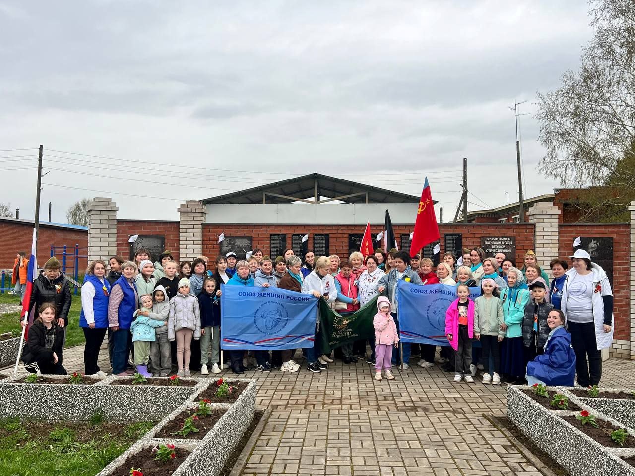Участие народных дружинников в охране общественного порядка.